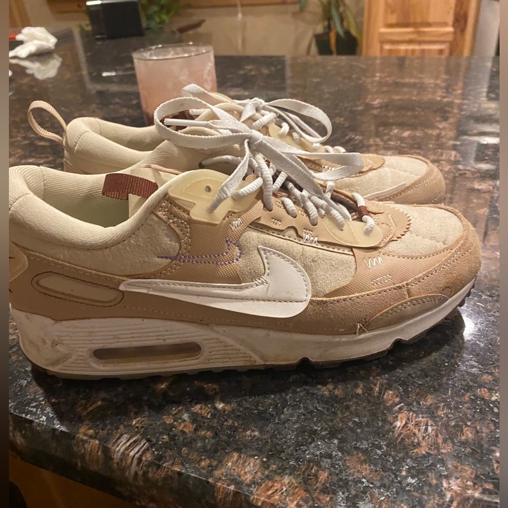 nike womens shoes